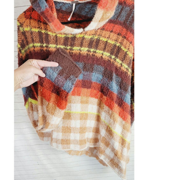 Free People Ainsley Plaid Hooded Wool Blend Poncho in Apple Cider Combo, sz S - Picture 7 of 16